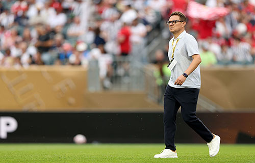 إصابة مدرب الوداد المغربي بحادث سير في مونديال الأندية