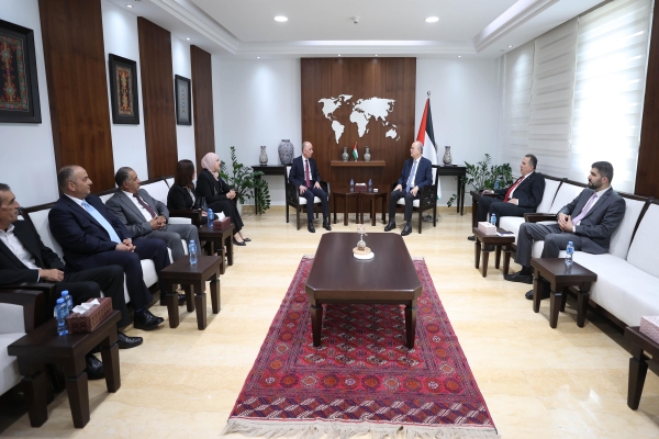 مصطفى يؤكد أهمية مضاعفة الجهود لتسريع تسوية الأراضي خاصة في المناطق المسماة “ج”-الحياة الجديدة