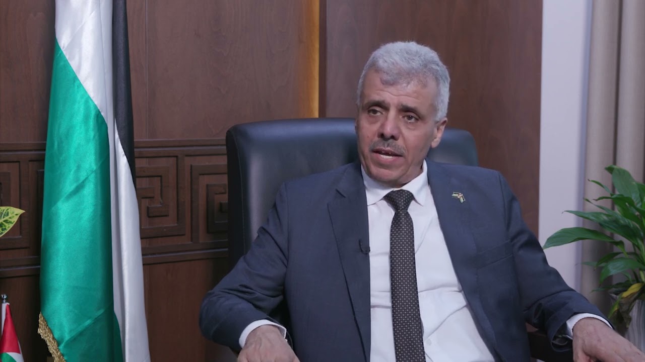 برهم يتفقد امتحانات الثانوية في جنين ويؤكد مساندة الطلبة في ظل الظروف الراهنة-الحياة الجديدة