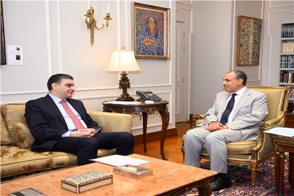 وزير الخارجية لرئيس هيئة الشراء الموحد: نتطلع لتعزيز نفاذ الدواء المصري للسوق الإفريقية