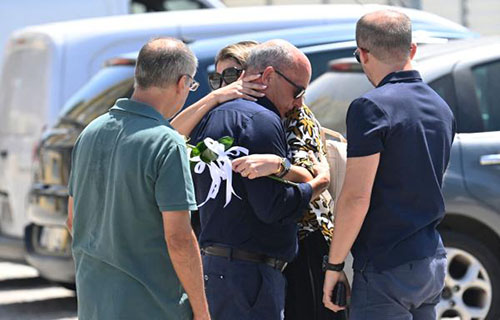 صحف أوروبا تتشح بالسواد حداداً على فاجعة جوتا وشقيقه