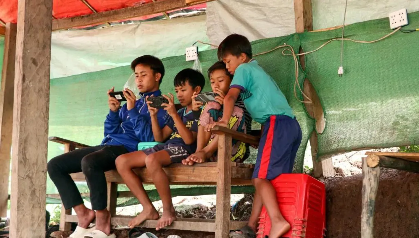 الاتصال بالإنترنت أو الهاتف في بورما… ‘تحدٍّ يومي’ يكاد يكون مستحيلاً للبعض