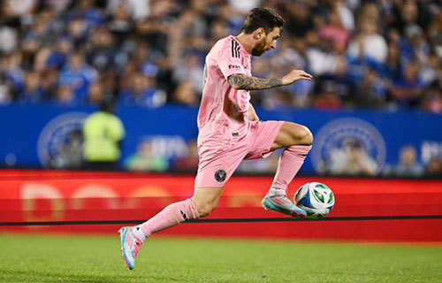 ميسي يقود إنتر ميامي إلى فوز
كبير في عودته إلى الدوري الأميركي