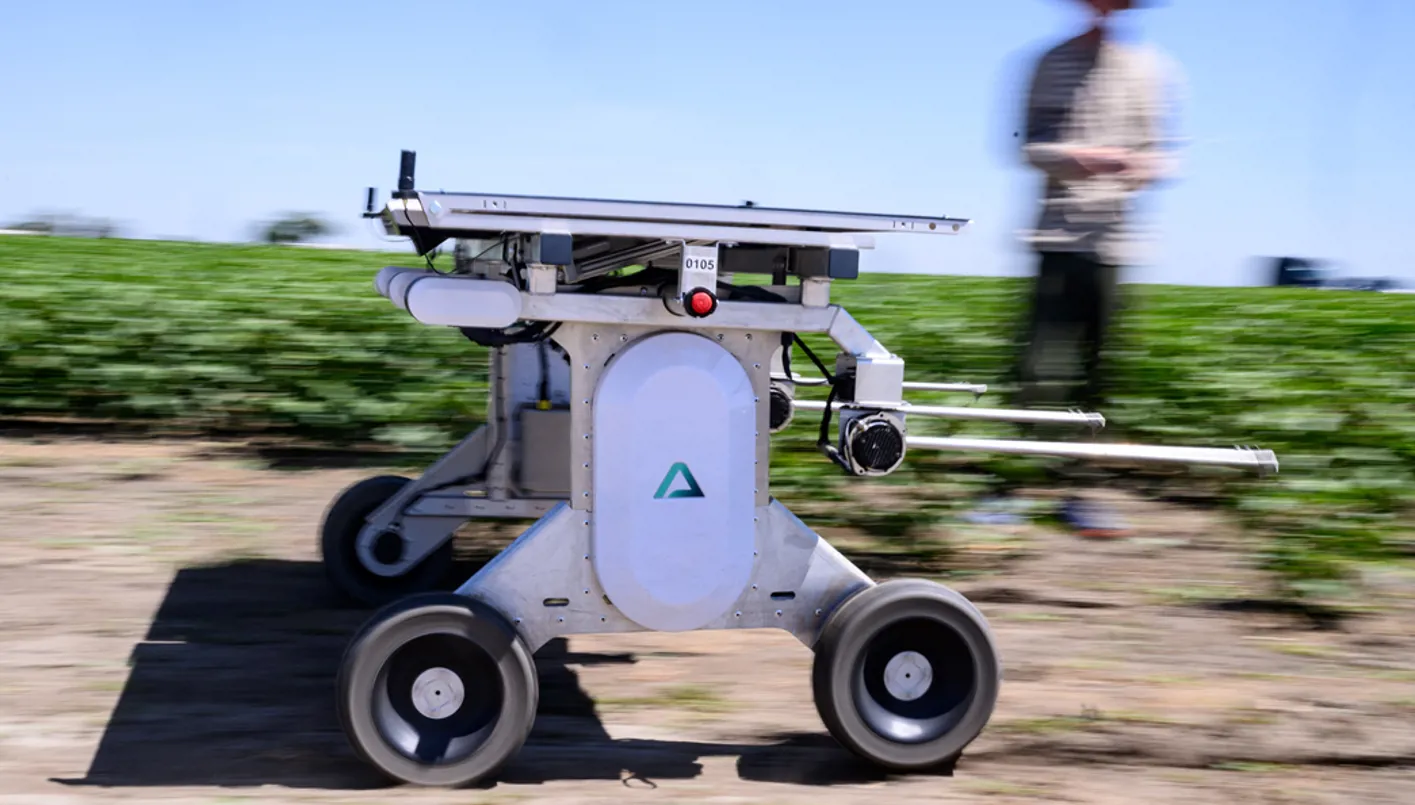 روبوتات الذكاء الاصطناعي بديلاً مستداماً لإزالة الأعشاب في الزراعة