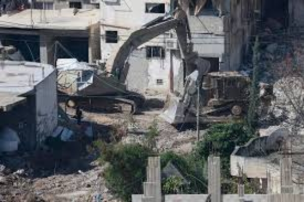 الاحتلال يواصل هدم المباني السكنية في مخيم طولكرم ضمن العدوان المتواصل لليوم الـ 163-الحياة الجديدة