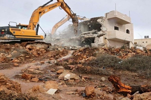 الاحتلال يهدم منزلا في روجيب شرق نابلس-الحياة الجديدة