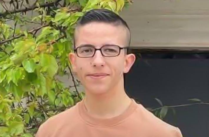 جماهير شعبنا تشيع جثمان الشهيد أحمد العويوي إلى مثواه الأخير في الخليل-الحياة الجديدة