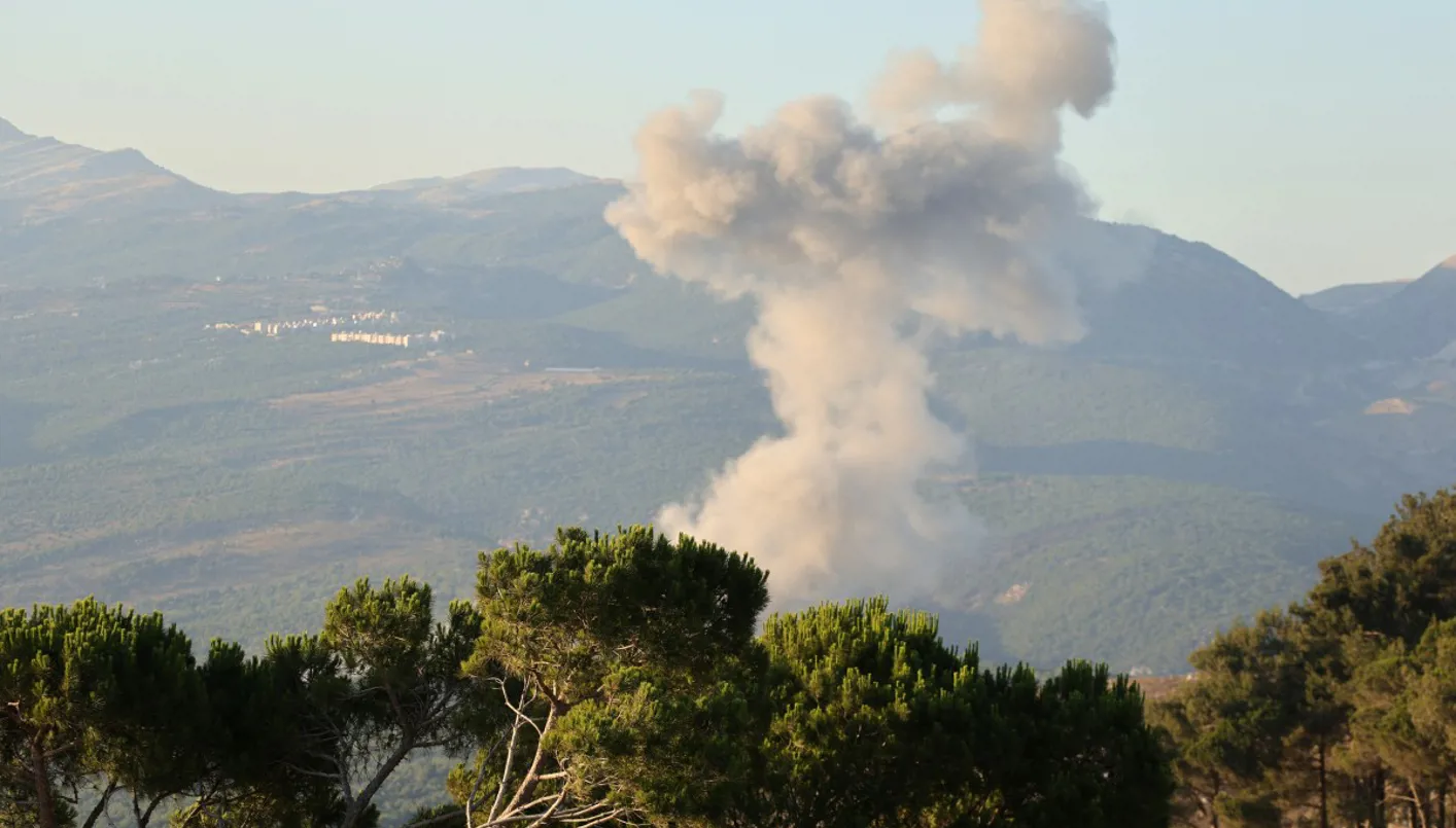 نقاش يشغل ‘حزب الله’ وخصومه: هل ‘حمى’ السلاح أهله لكي لا يُسلّم؟