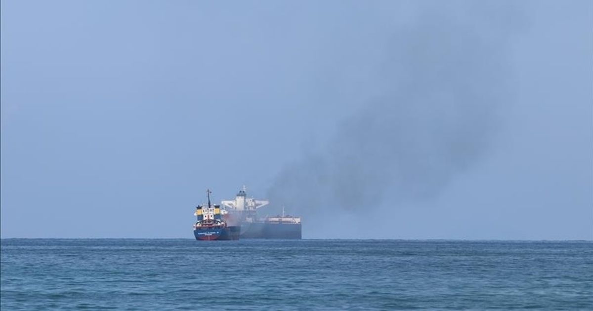 حصار “الحوثي” يرفع التأمين على السفن المارة من البحر الأحمر – عربي21