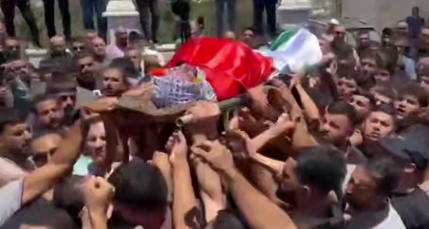 تشييع جثماني الشهيدين الشلبي ومصلط إلى مثواهما الأخير في المزرعة الشرقية-الحياة الجديدة