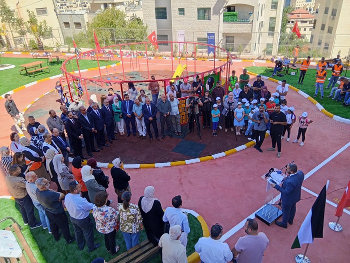 بلدية البيرة تفتتح الحديقة التركية-الحياة الجديدة