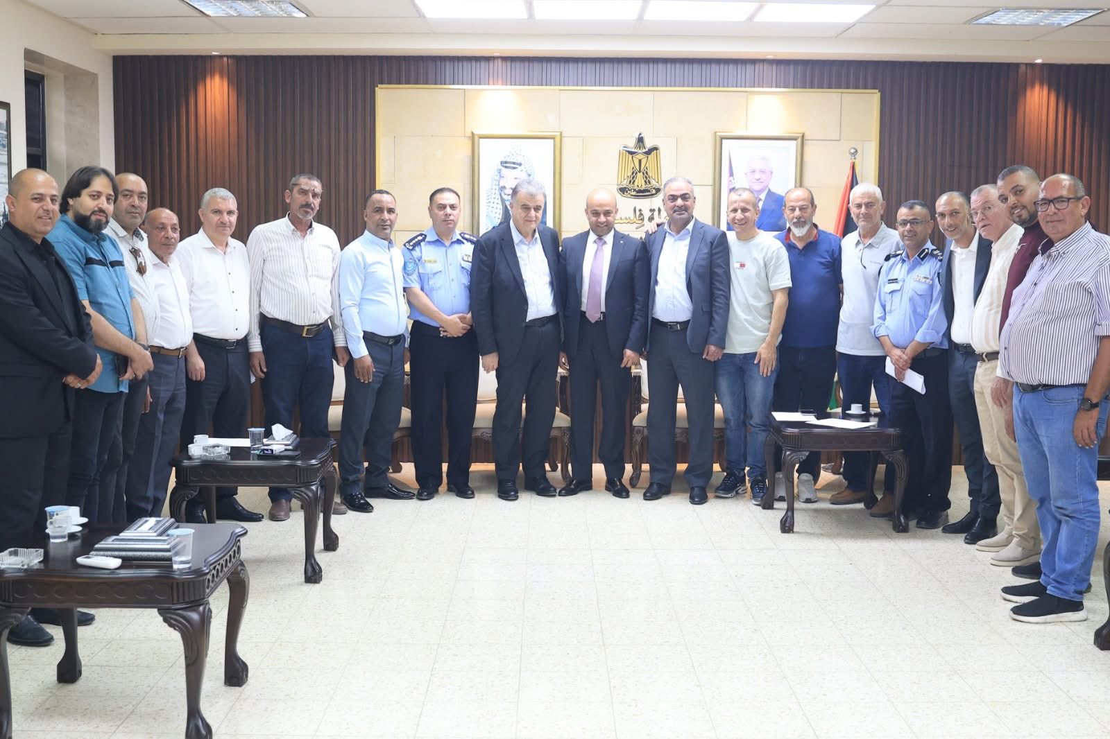 توقيع اتفاقية لتنظيم نقل ركاب المعابر في استراحة أريحا-الحياة الجديدة