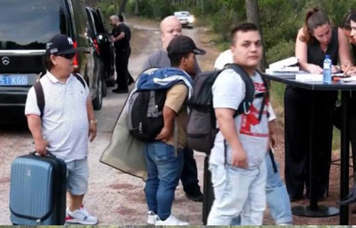 لامين جمال يثير الجدل بتوظيف
“فنانين أقزام” في حفل ميلاده