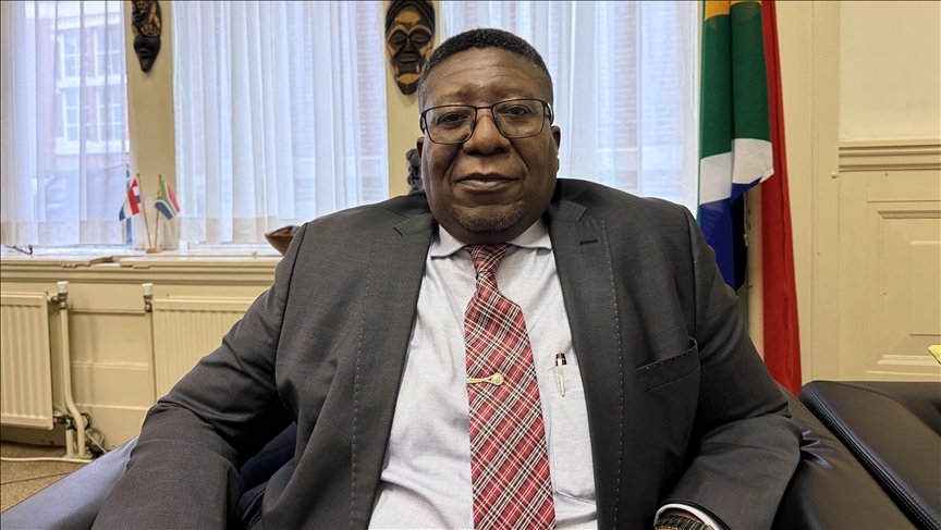 إسرائيل تتحدى المحاكم الدولية والوضع في غزة يزداد سوءا-الحياة الجديدة