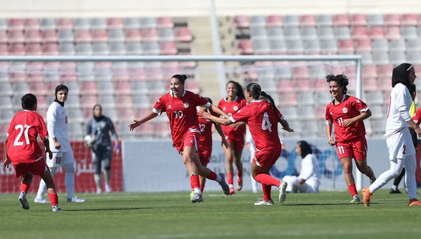 لبنان يقهر إيران بثلاثية تاريخية