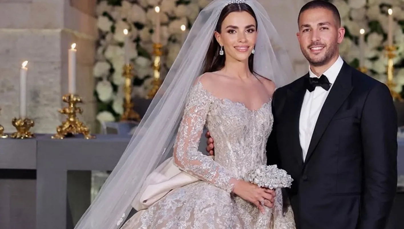 زين قطامي تحمل مسكات عرايس فخمة من توقيع ايلي صعب