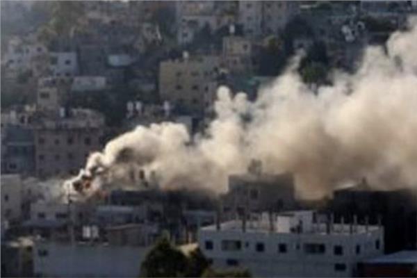 جيش الاحتلال الإسرائيلي يحرق منازل بمخيم نور شمس ويهدم آخرى في طولكرم