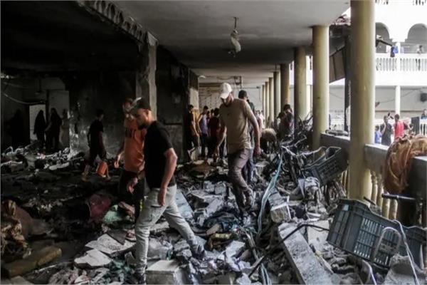 فيديو| الاحتلال يرتكب مجزرة في مصلى مدرسة بغزة وقت صلاة الجمعة