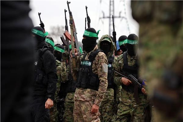 «حماس»: لجوء الاحتلال إلى إنزال المساعدات جوًا خطوة مخادعة بهدف تبييض صورته أمام العالم