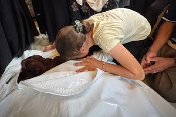 11 شهيدًا في قصفين للاحتلال استهدفا نازحين شمالي رفح وغربي خان يونس-الحياة الجديدة