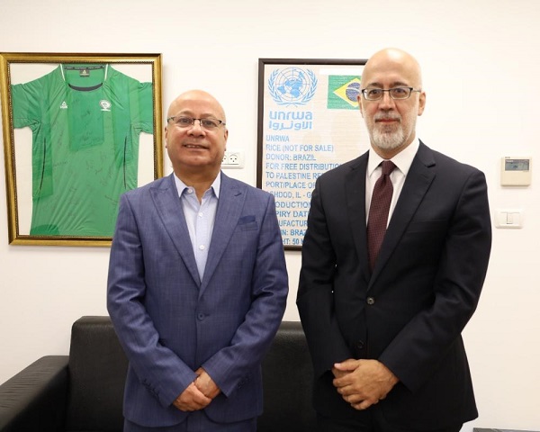 أبو هولي يبحث مع السفير البرازيلي أزمة “الأونروا” المالية وأوضاع المخيمات في الضفة-الحياة الجديدة
