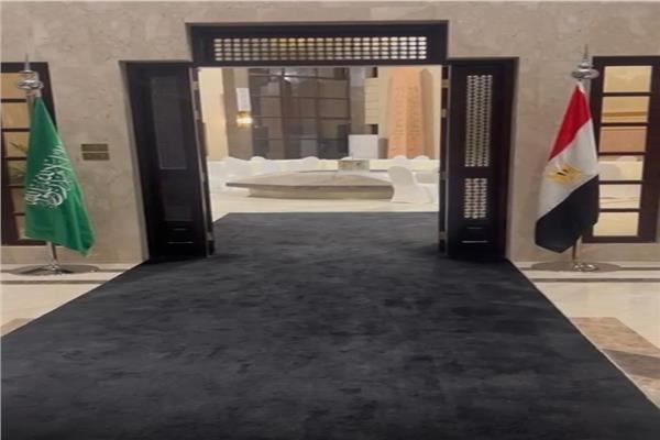 استقبال المصريين في السفارة بالرياض والقنصلية بجدة غدا في انتخابات الشيوخ