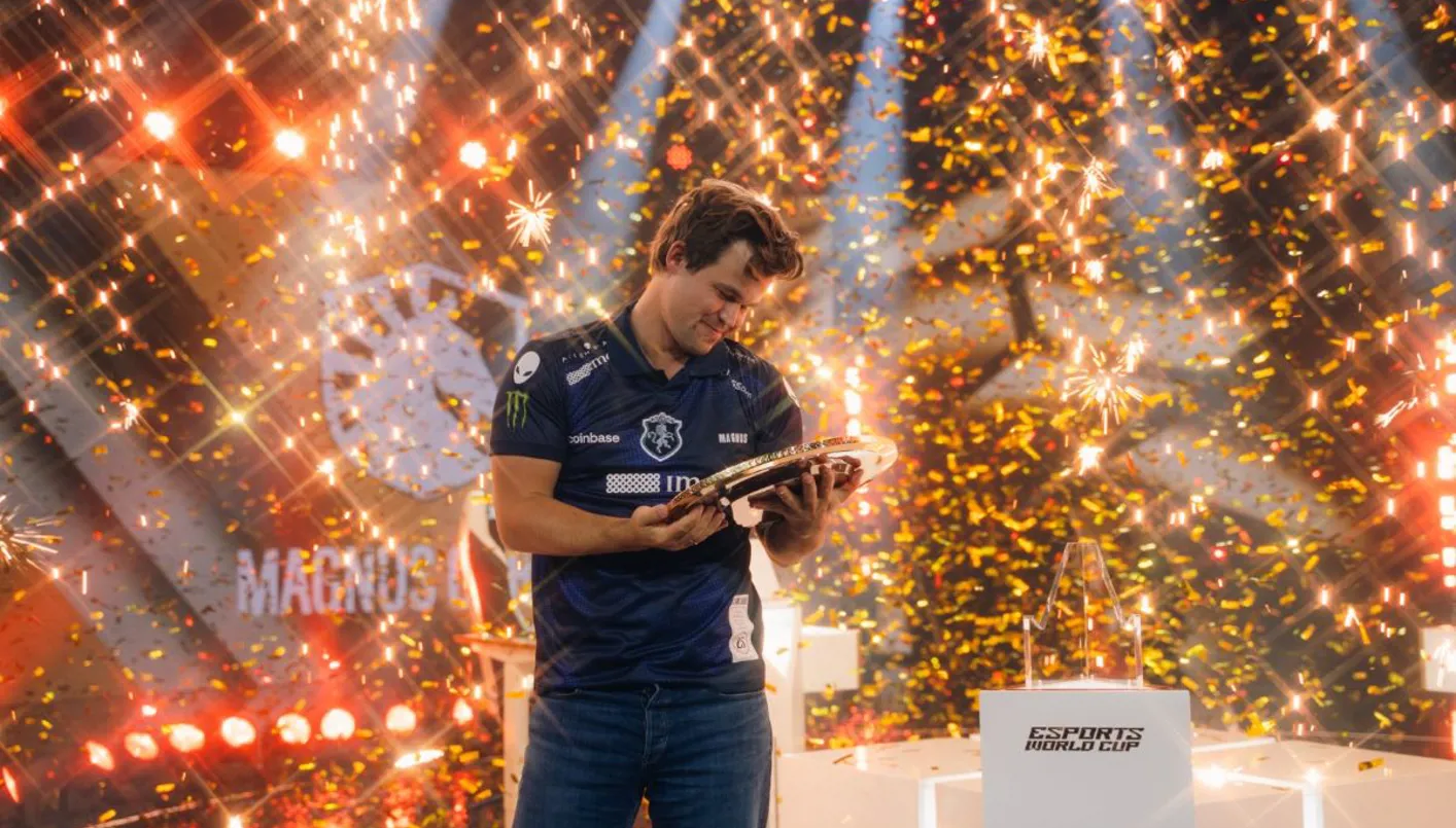250 ألف دولار… ماغنوس كارلسن يتوّج في كأس العالم للرياضات الإلكترونية 2025