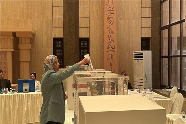 غلق باب تصويت المصريين في السعودية بانتخابات الشيوخ