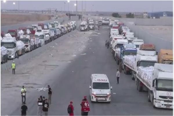 القاهرة الإخبارية: مصر تشارك بـ 4 آلاف طن ضمن القافلة السابعة لمساعدات غزة