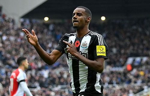 إيزاك يعود لتدريبات نيوكاسل