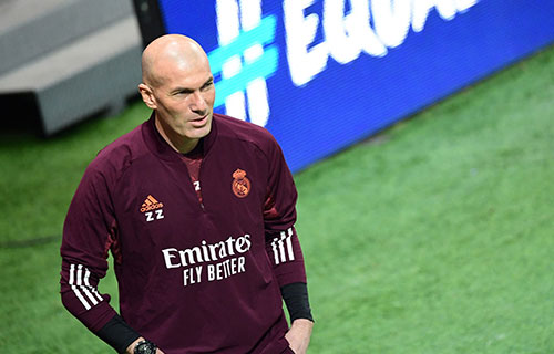 زيدان يقترب من
العودة إلى عالم التدريب