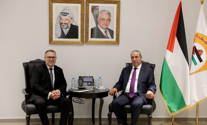 الشيخ يطلع السفير الروماني على مستجدات الأوضاع ويدعو لتدخل دولي عاجل لغزة-الحياة الجديدة