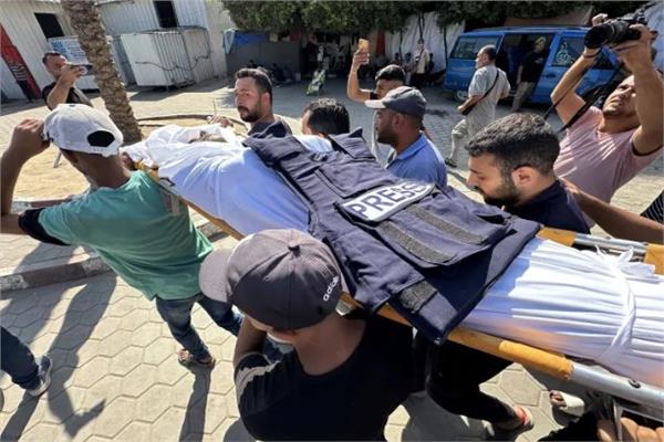 تنديد واسع بجريمة اغتيال 5 صحفيين في غزة.. ومطالب بفتح تحقيق دولي
