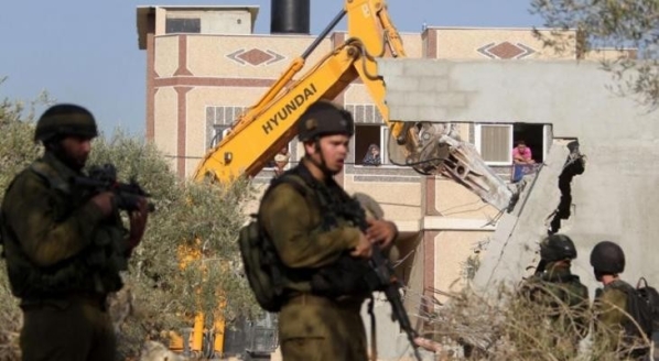 الاحتلال يشرع بتجريف أراضٍ ويقتلع الأشجار في برقة-الحياة الجديدة