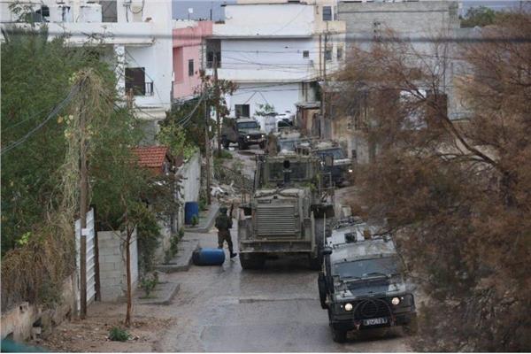 سلطات الاحتلال تخطر بمنع العمل في مناطق في دوما جنوب نابلس بالضفة