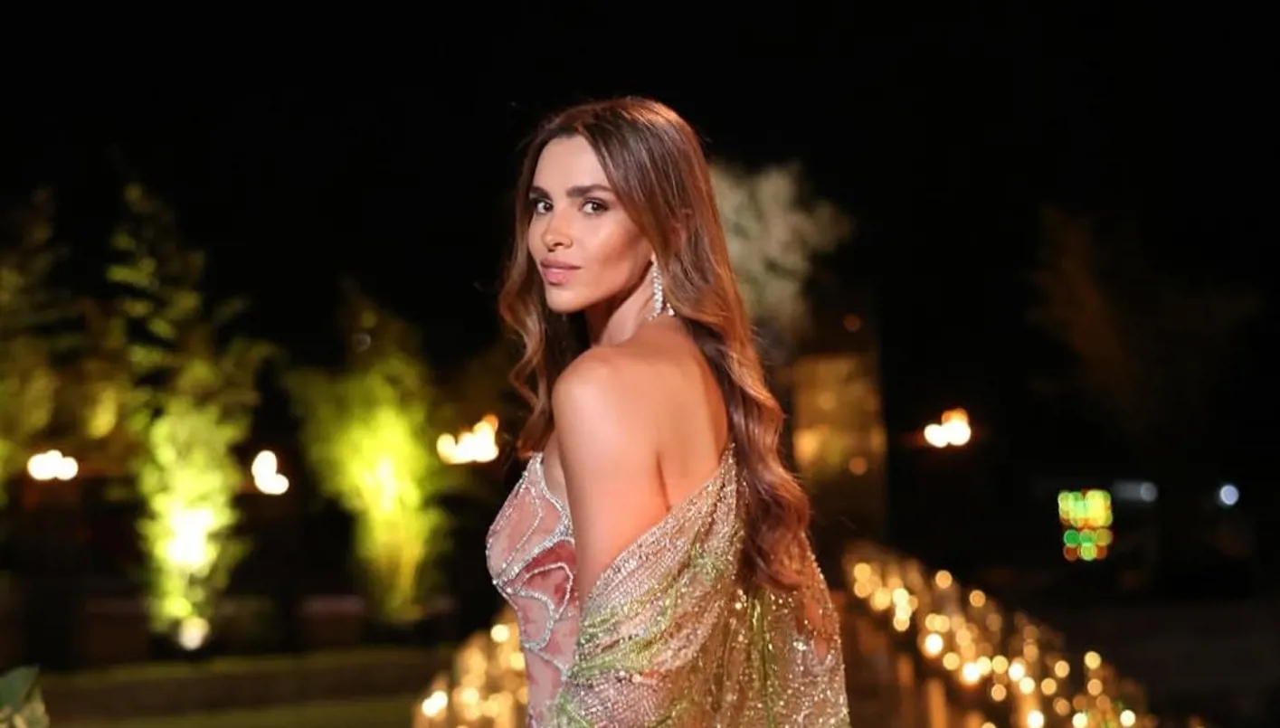 زين قطامي تختار 3 فساتين من توقيع ايلي صعب هذا الاسبوع… أناقة وعصرية لا حدود لهما (صور)