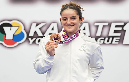 بطلة الكاراتيه مريم بشارات تتبوأ المركز الثالث عالمياً
