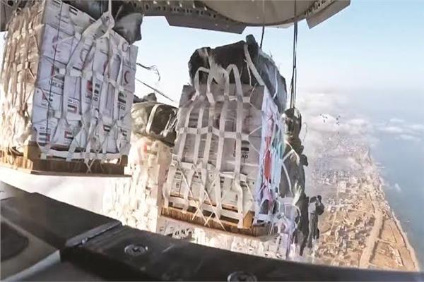 ضمن مبادرة الفارس الشهم..الإمارات تسقط أكثر من 4000 طن مساعدات على غزة