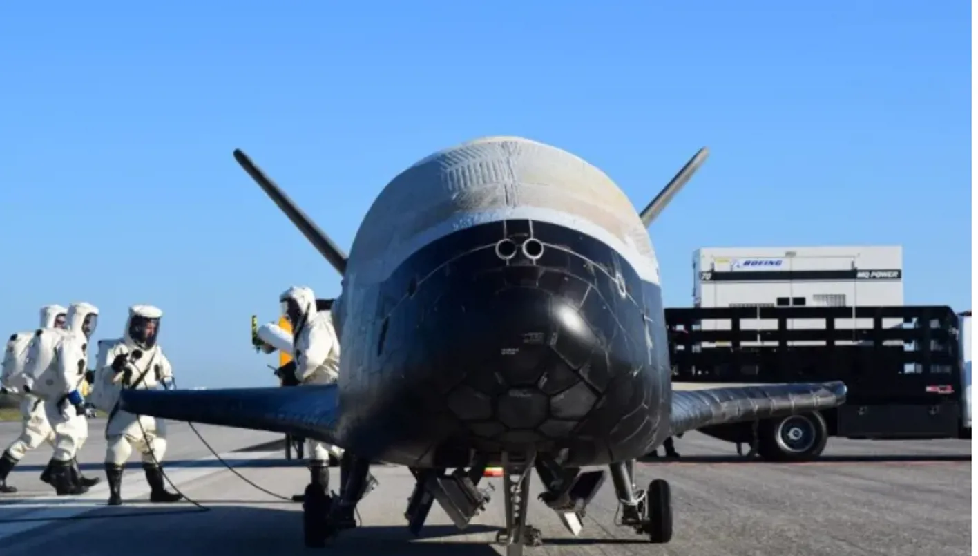 سبايس إكس تطلق صاروخاً في مهمة سريّة للجيش الأميركي