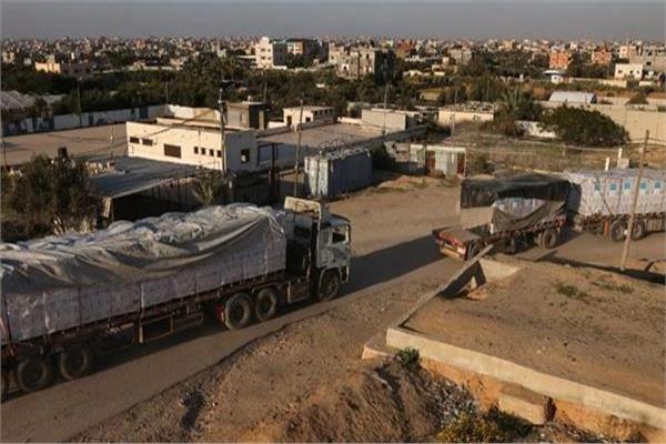 الأونروا: يجب تغيير سياسة المنع الكامل لادخال المساعدات الإنسانية إلى غزة