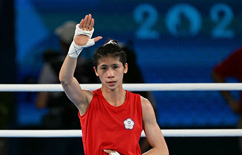 بطلة ملاكمة توافق على إجراء اختبار “تحديد الجنس”