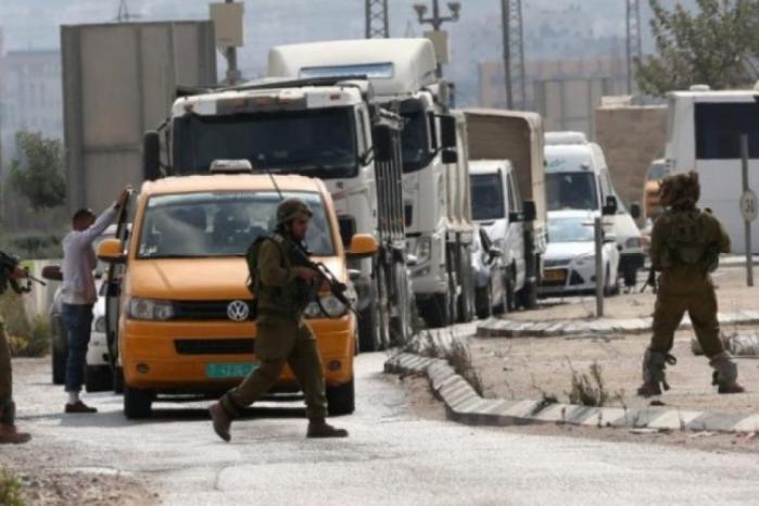 قوات الاحتلال تشدد إجراءاتها العسكرية على حاجز بيت فوريك شرق نابلس-الحياة الجديدة