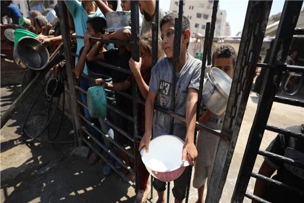 المكتب الإعلامي بغزة: 96% من سكان القطاع بدون سكن