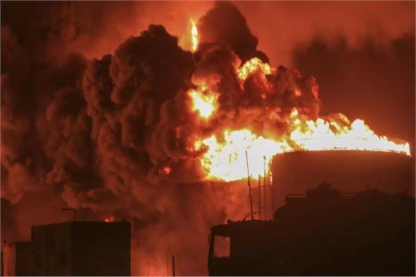 الحوثيون: إسرائيل وأمريكا تتحملان مسؤولية العواقب الوخيمة لقصف صنعاء