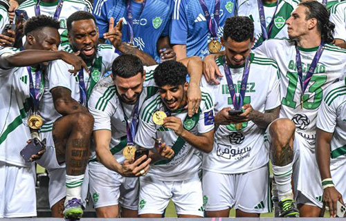 الكأس السوبر السعودية: الأهلي يحرز
اللقب بفوزه على النصر بركلات الترجيح