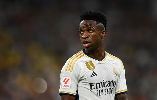 ريال مدريد يصدم فينيسيوس بتحديد سعر تسريحه