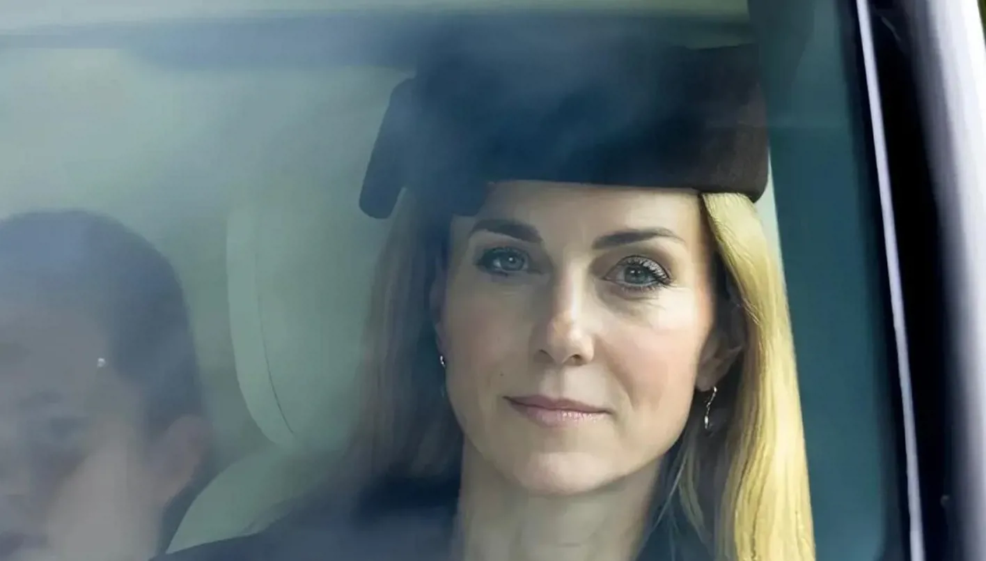 كيت ميدلتون بإطلالة خريفية فاخرة… شعر أشقر ومعطف إيطالي في اسكتلندا (صور)