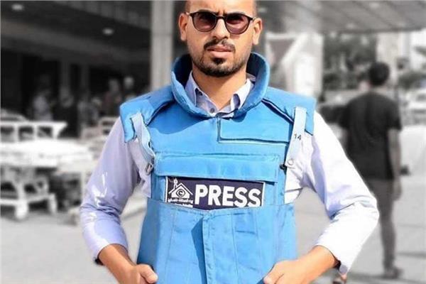 استشهاد الصحفي «أحمد أبو عزيز» جراء قصف إسرائيلي على مجمع ناصر متأثرًا بجراحه