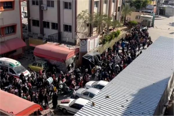 الجارديان: هجوم إسرائيل على مستشفى ناصر في غزة يشكل جريمة حرب