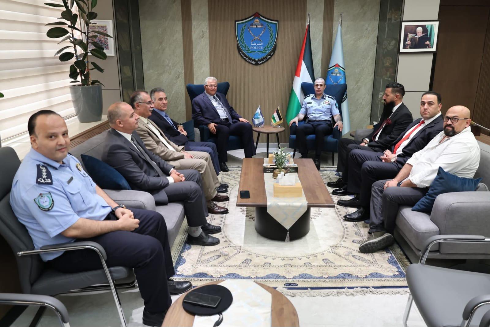 جامعة القدس وجهاز الشرطة تبحثان سبل تعزيز التعاون المشترك-الحياة الجديدة